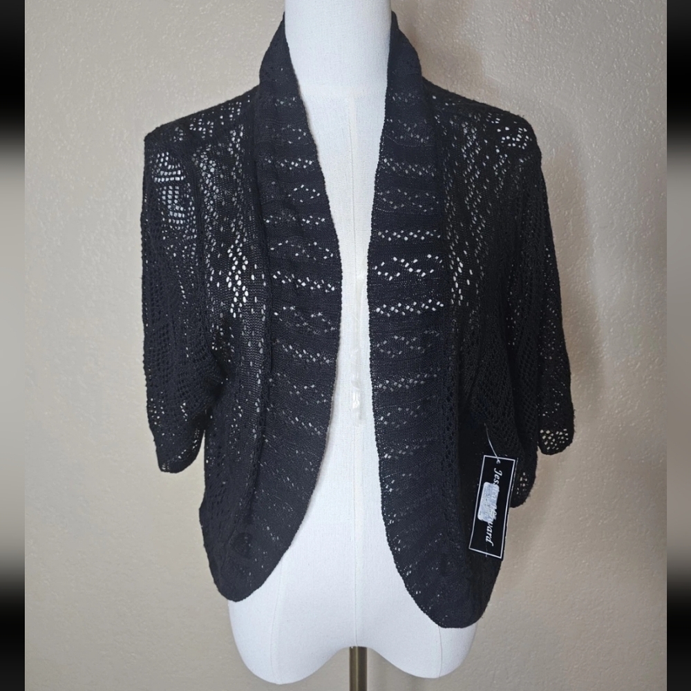 JESSICA HOWARD  Women Size 2X Black Knit Sweater Crop top  Short  Sleeves.